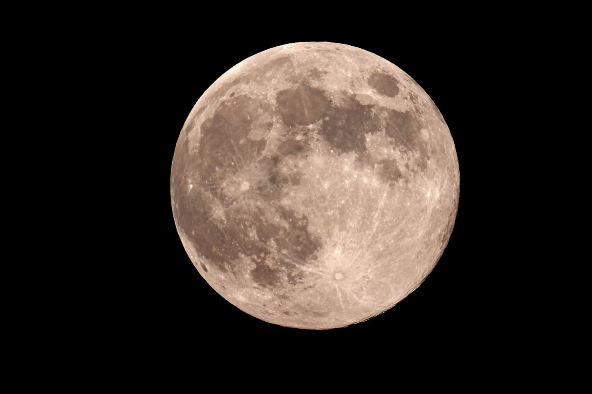 Blue Moon Majesty Wows Stargazers (Photos)